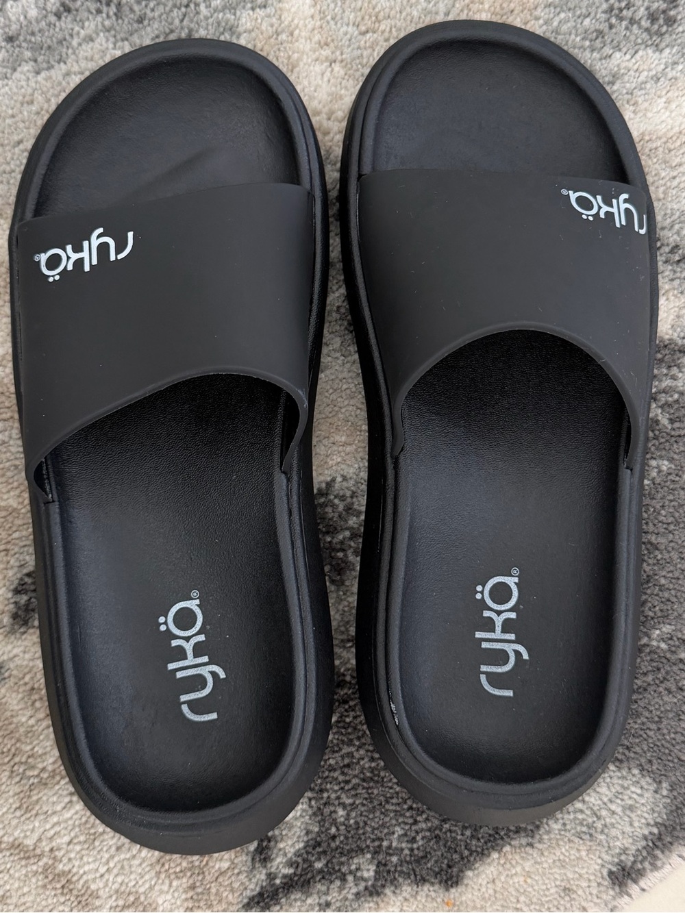 black Rykä recovery slide sandals